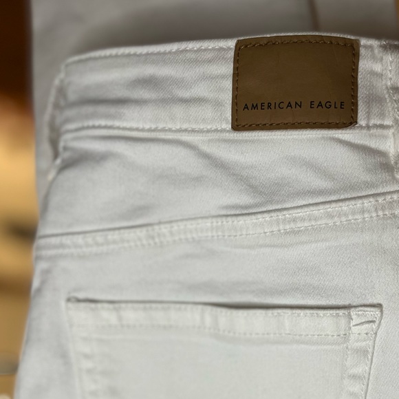 AE White Straight Cut Jeans - Picture 11 of 11